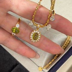 Green Shadow Star Pendant - 925 Silver Peridot Minimalist Luxury Necklace