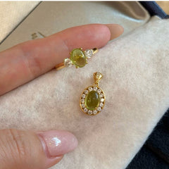 Green Shadow Star Pendant - 925 Silver Peridot Minimalist Luxury Necklace