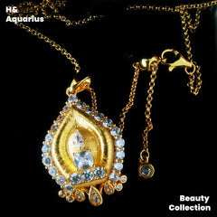 The pendant chain is 925 silver synthetic zircon white tower necklace temperament light luxury inlaid yellow necklace
