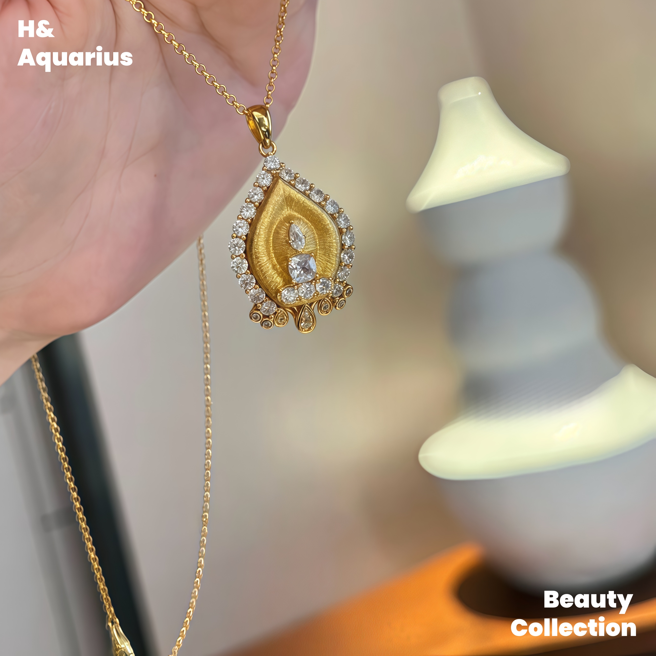 The pendant chain is 925 silver synthetic zircon white tower necklace temperament light luxury inlaid yellow necklace