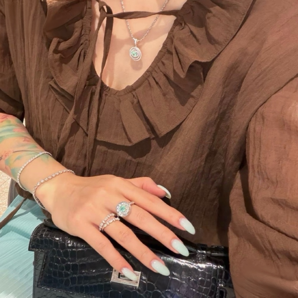 Mint Mambo Orbit Pendant