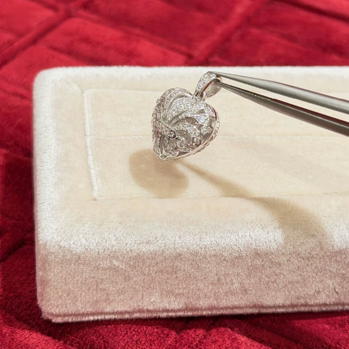 Silver Fleur-de-Lis Heart Pendant
