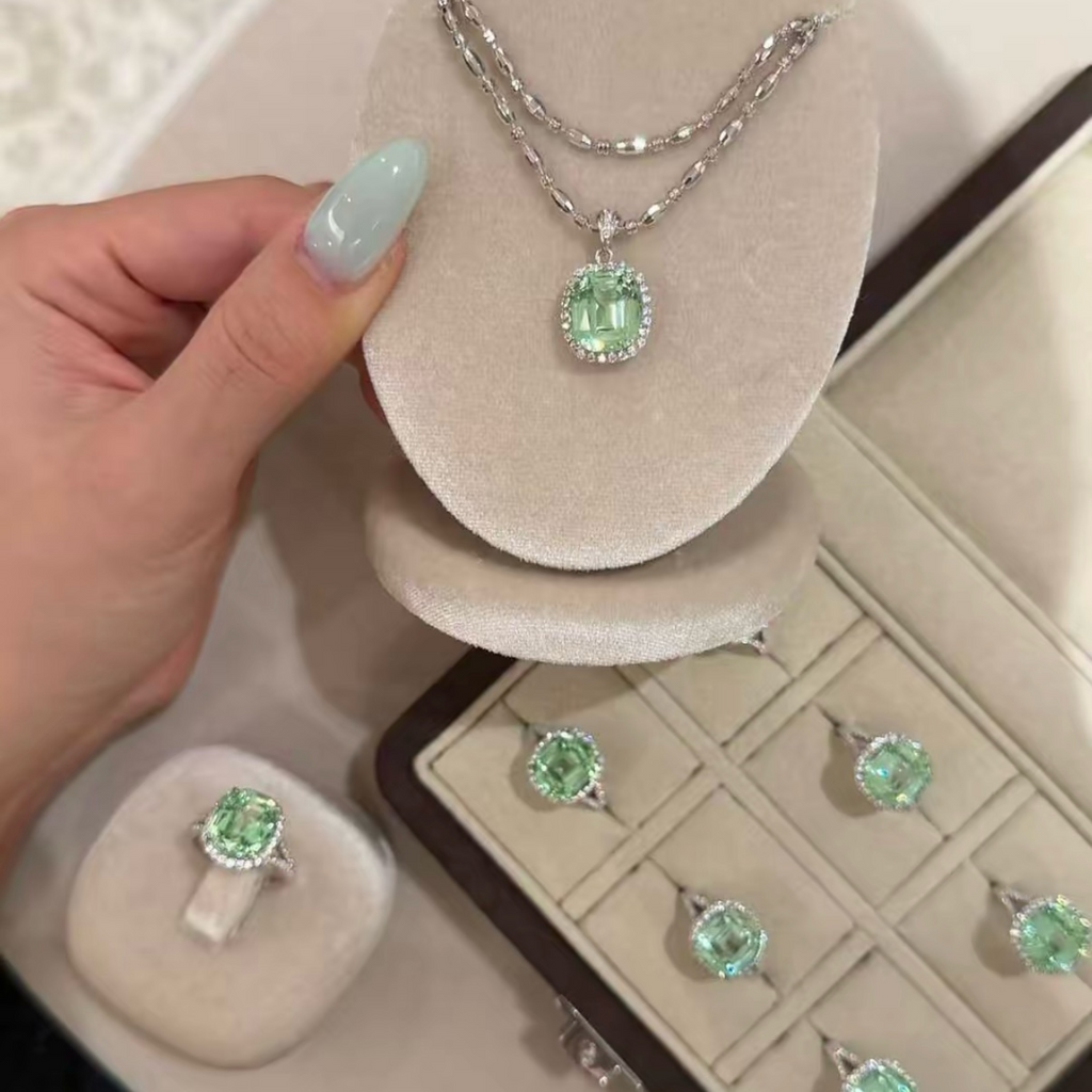 Mint Dew Pendant