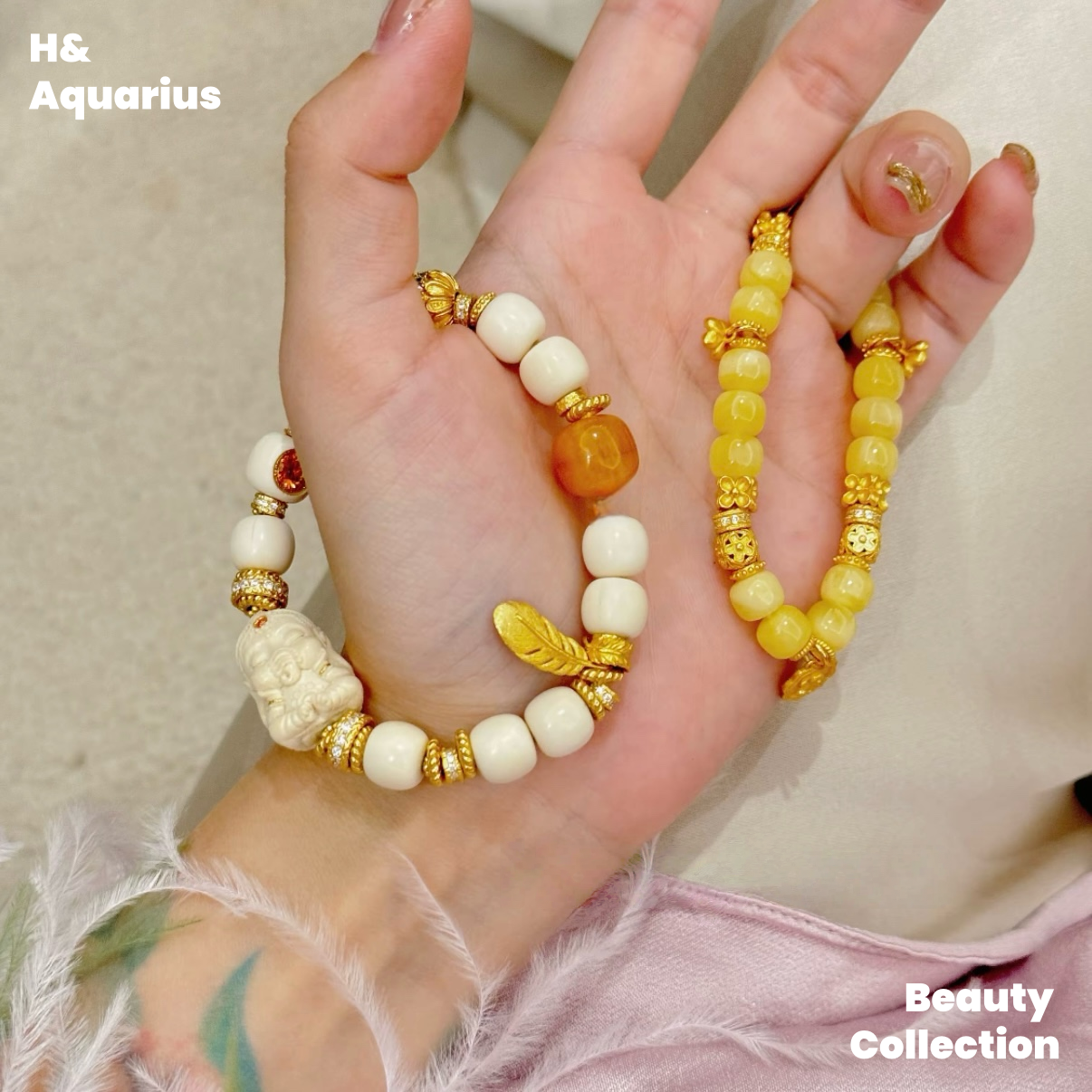 Butter Honey Amber Bracelet with Rabbit Charm, Minimalist Crystal Healing Beads, Cute Aesthetic Jewelry for Women